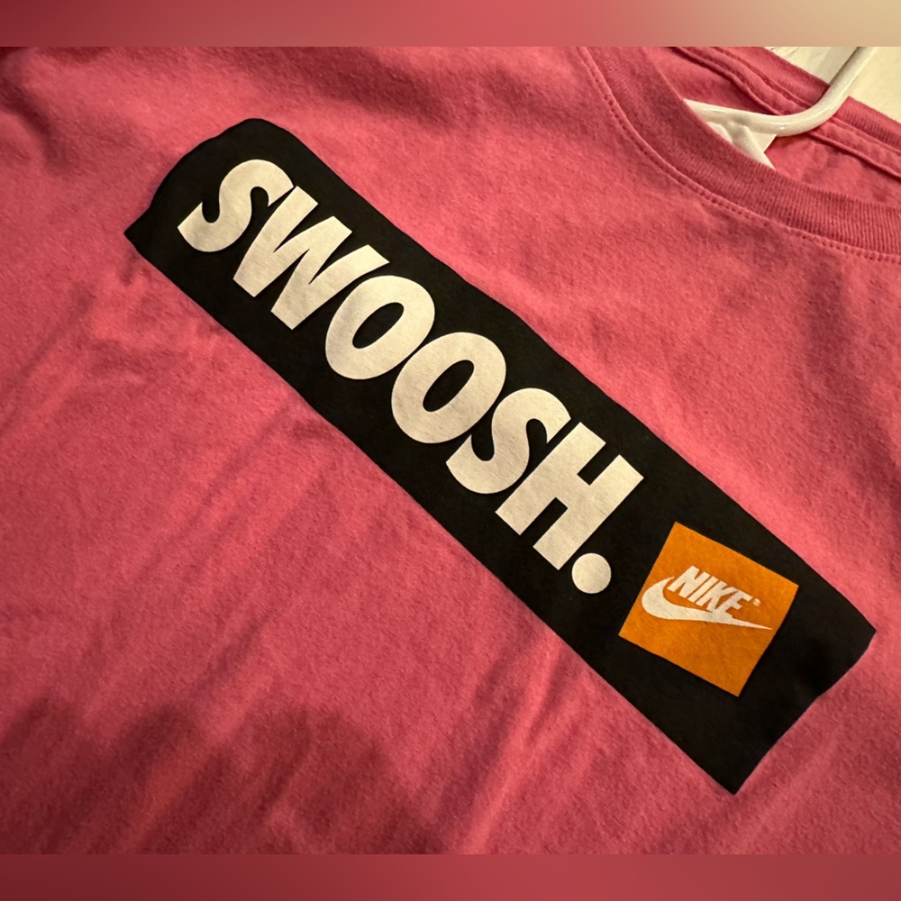 Nike “Swoosh” Men’s Pink Tee - Picture 4 of 7